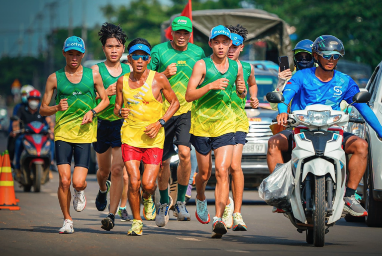 Investigate Custom Running Clothing: Driving the Way in Vietnam