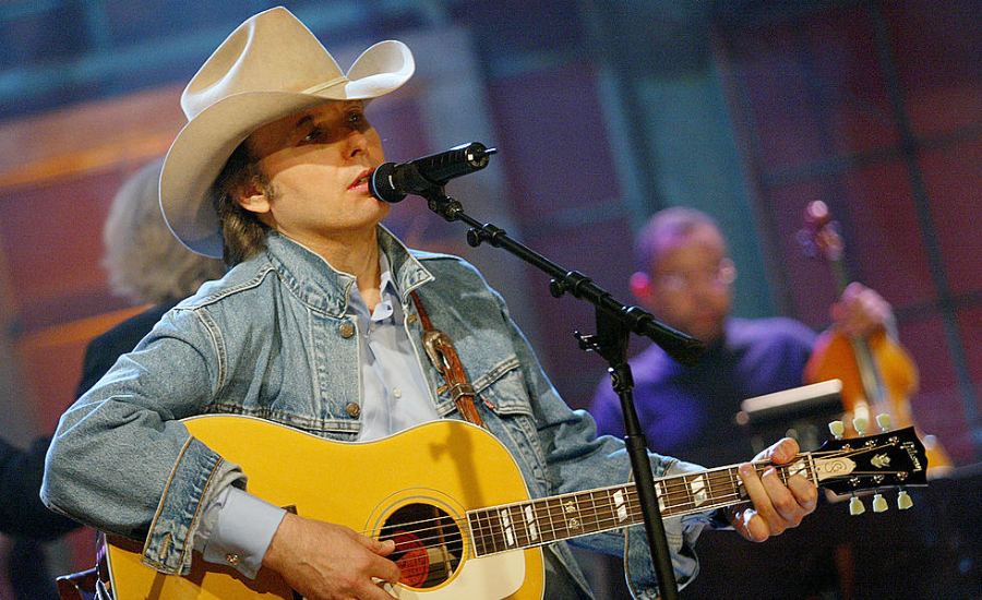 dwight yoakam net worth